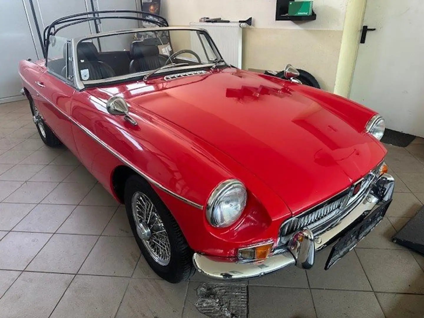 Vehicle image, number 2