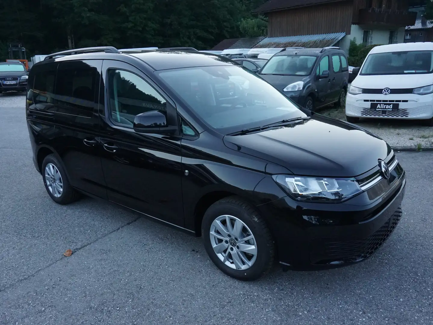 Vehicle image, number 15