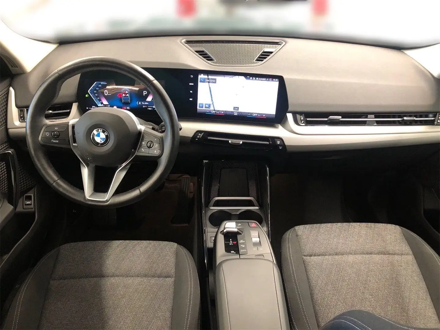 Vehicle image, number 8
