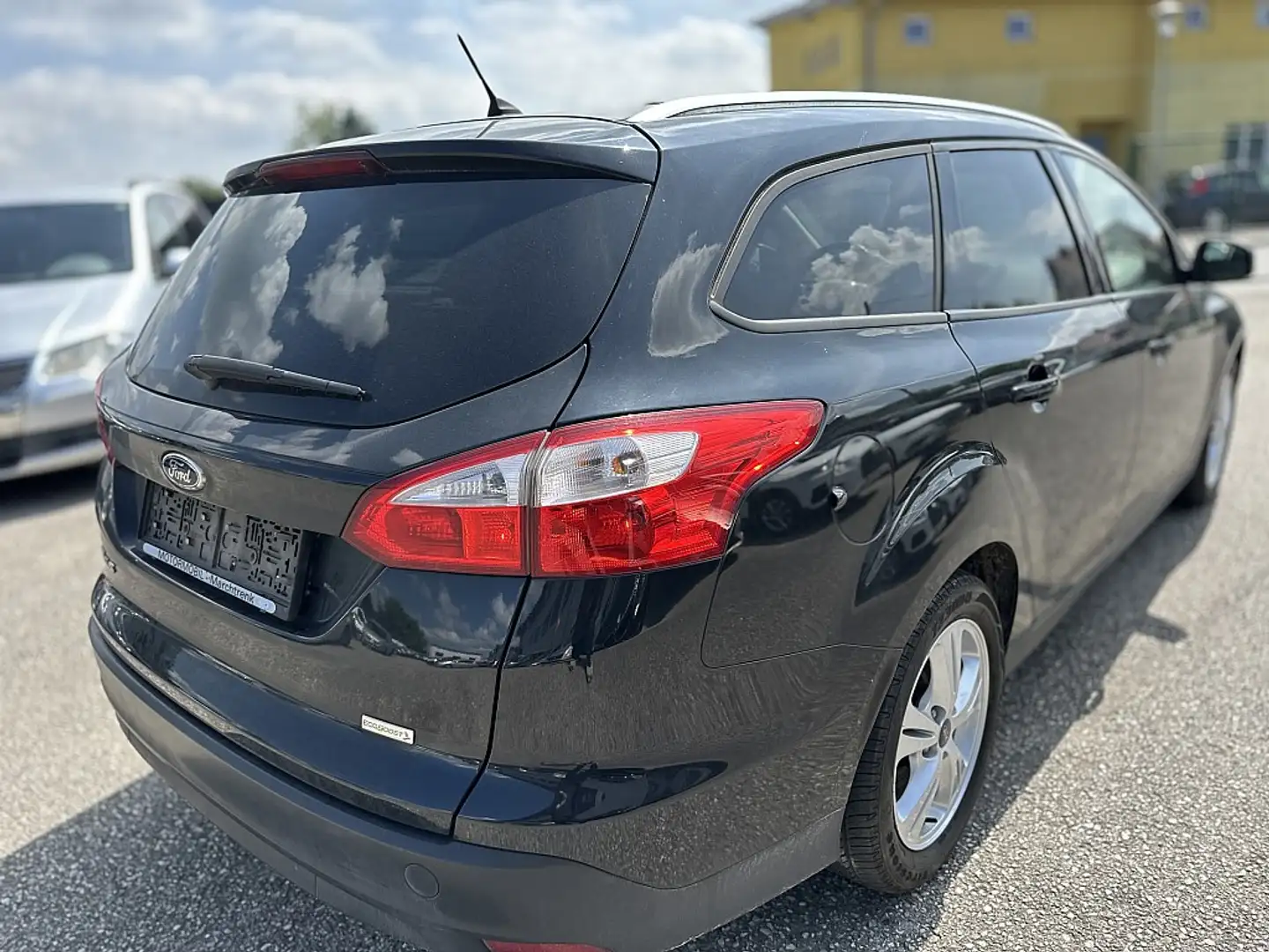 Vehicle image, number 3