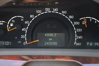 Vehicle image thumbnail, number 8