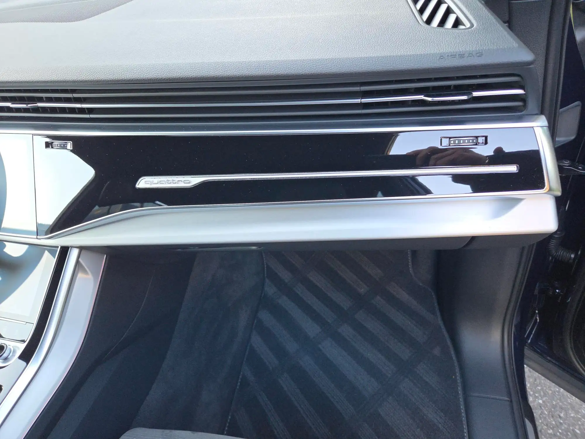 Vehicle image, number 5