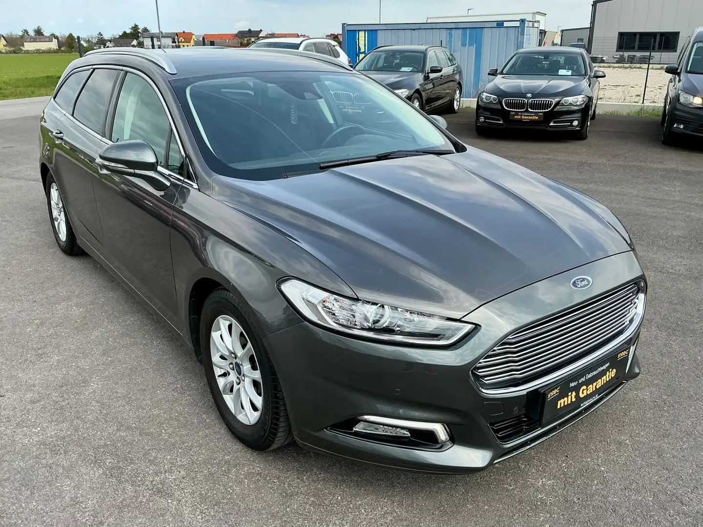 Vehicle image, number 3