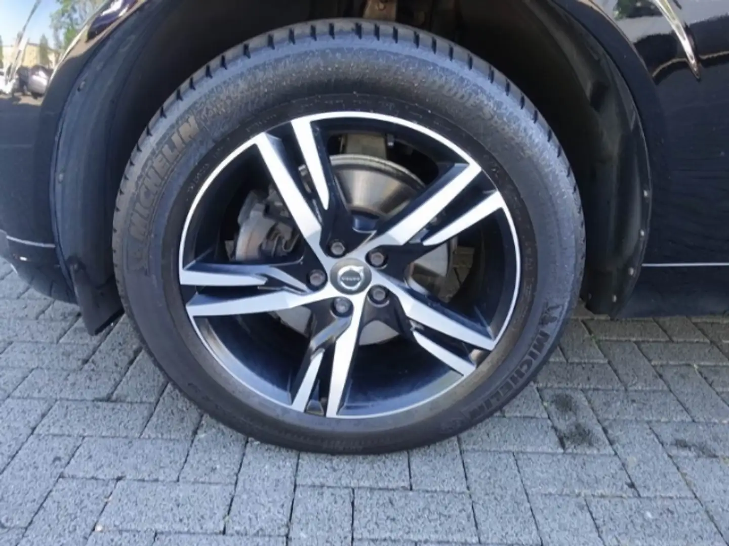 Vehicle image, number 8
