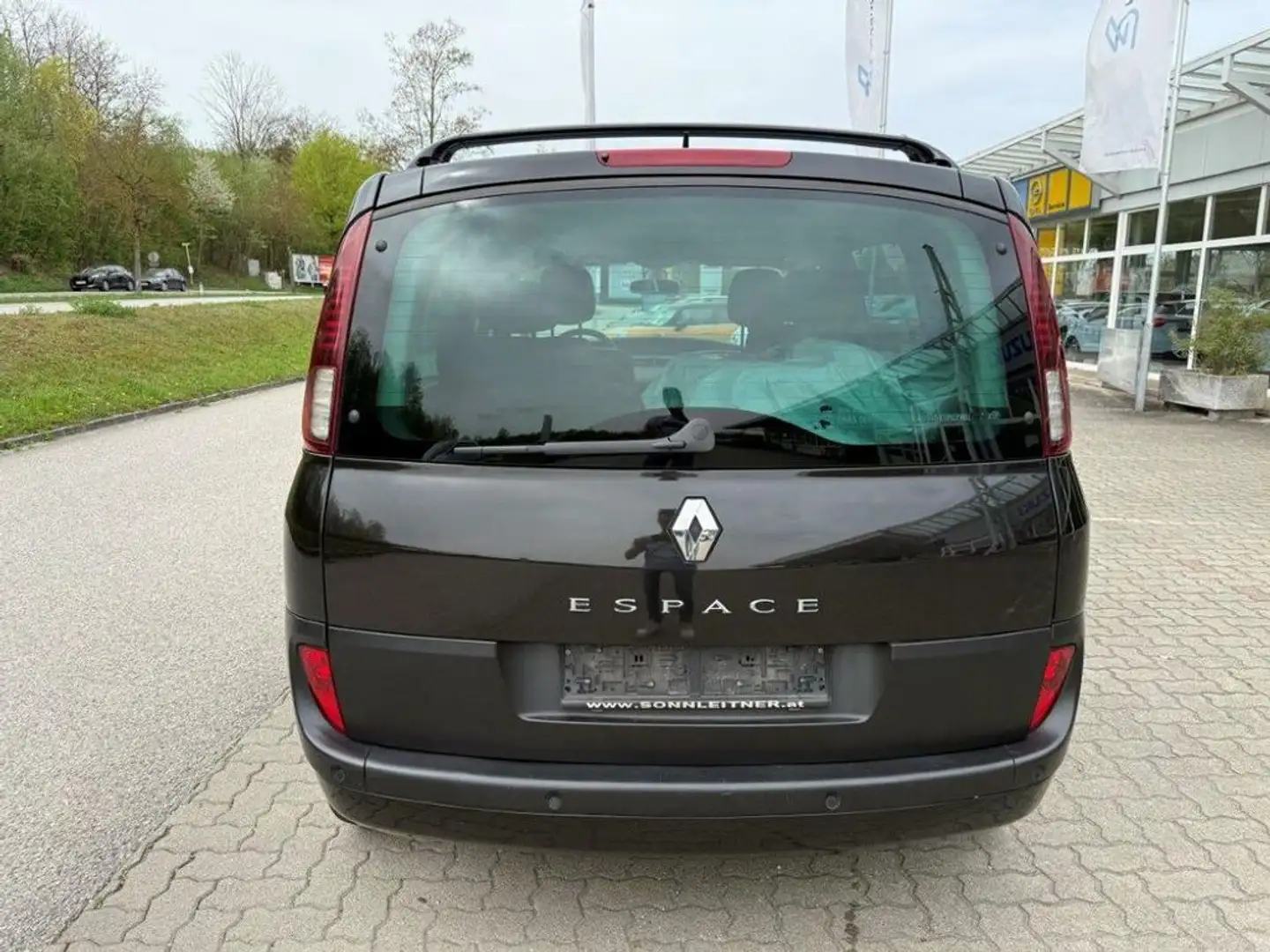 Vehicle image, number 5