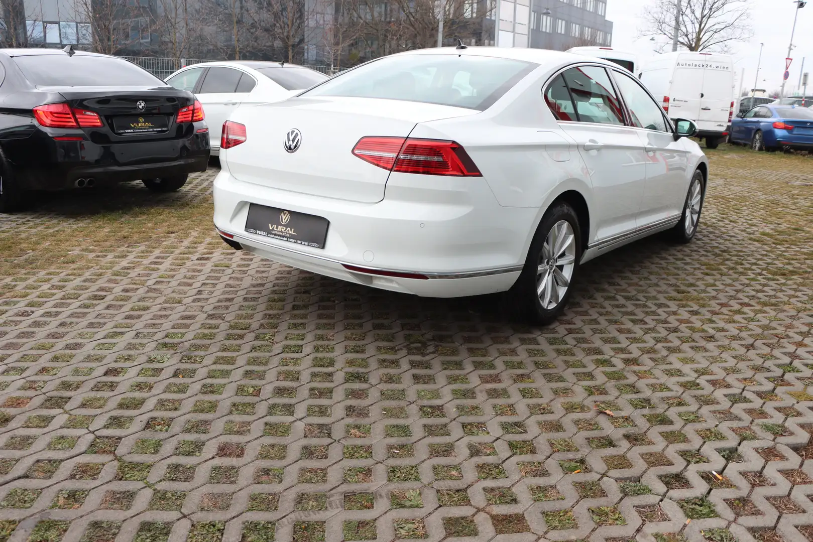 Vehicle image, number 5