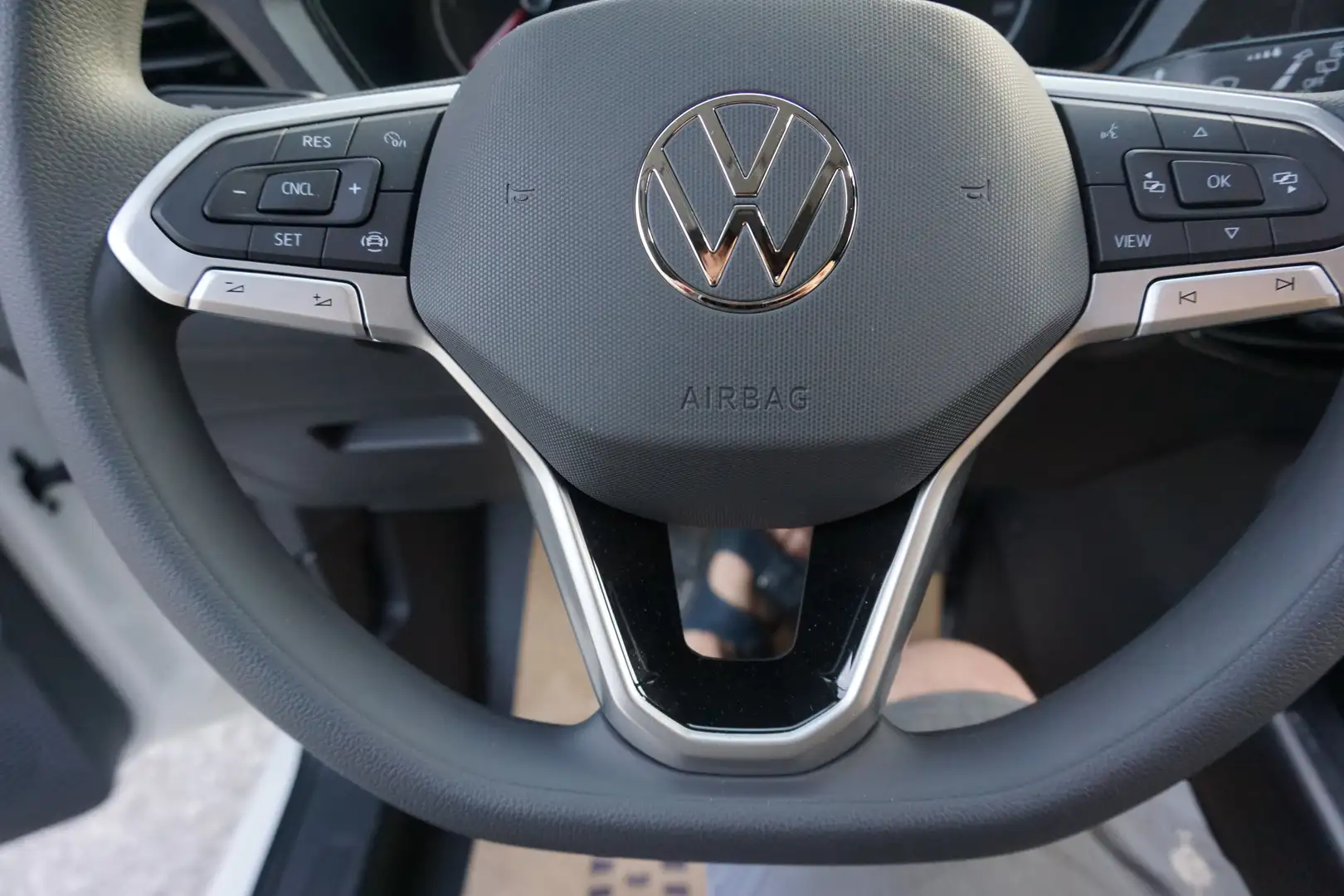 Vehicle image, number 19