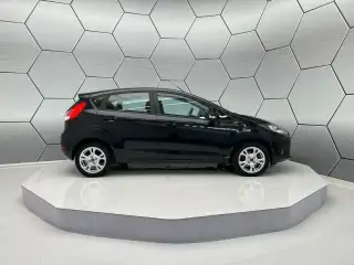 Vehicle image thumbnail, number 6