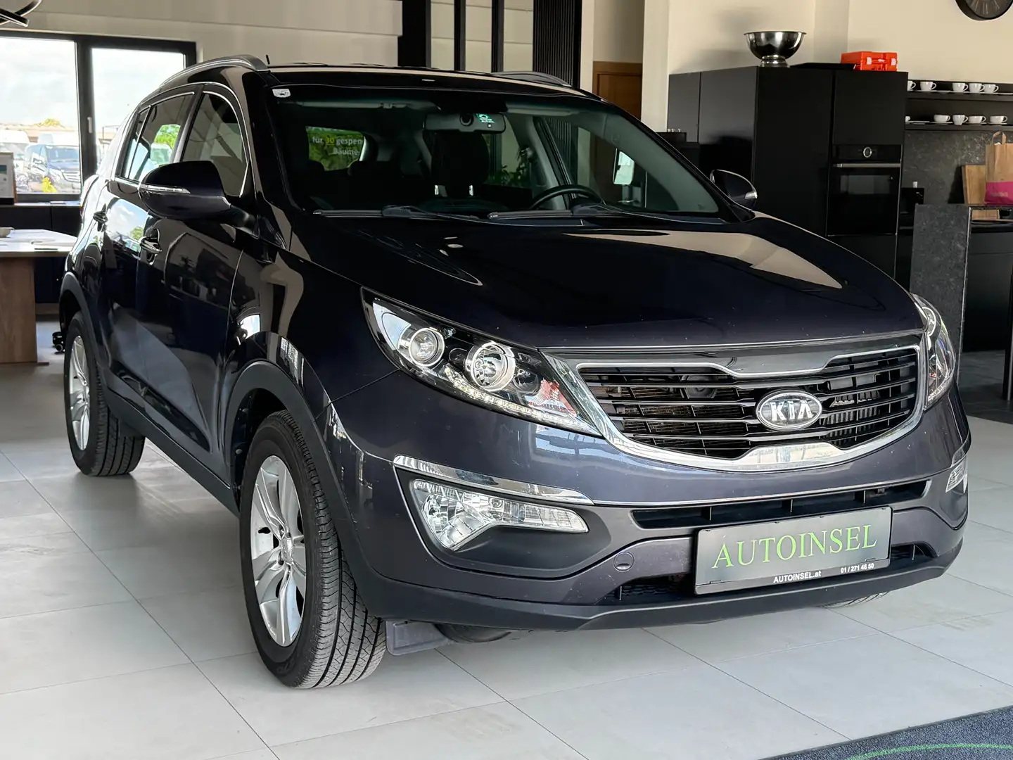 Vehicle image, number 2