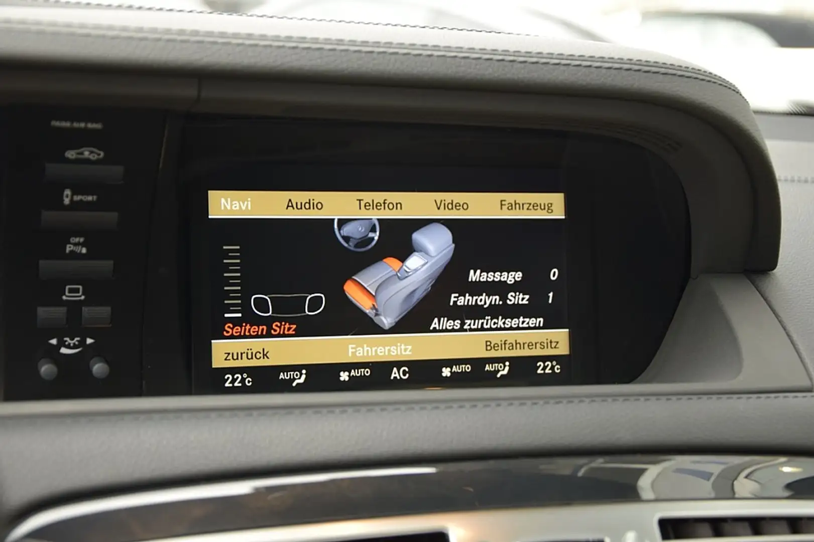 Vehicle image, number 8