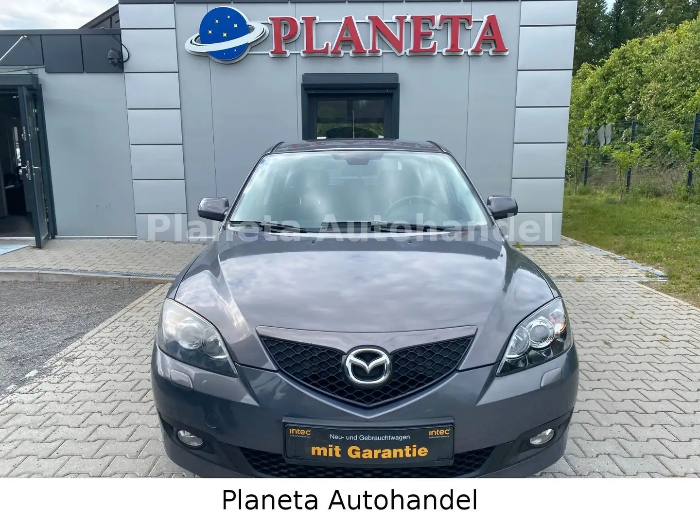 Vehicle image, number 3