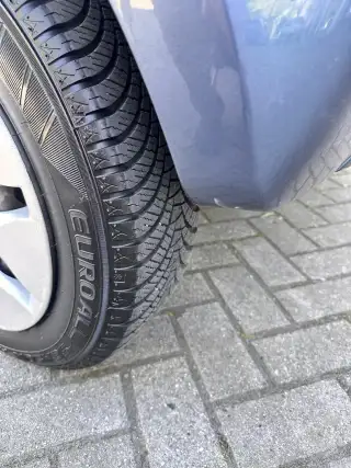 Vehicle image thumbnail, number 18