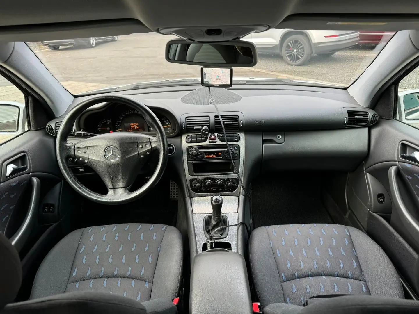 Vehicle image, number 6