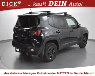 Vehicle image thumbnail, number 7