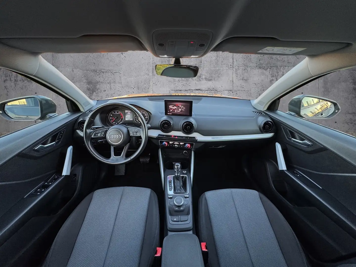 Vehicle image, number 9