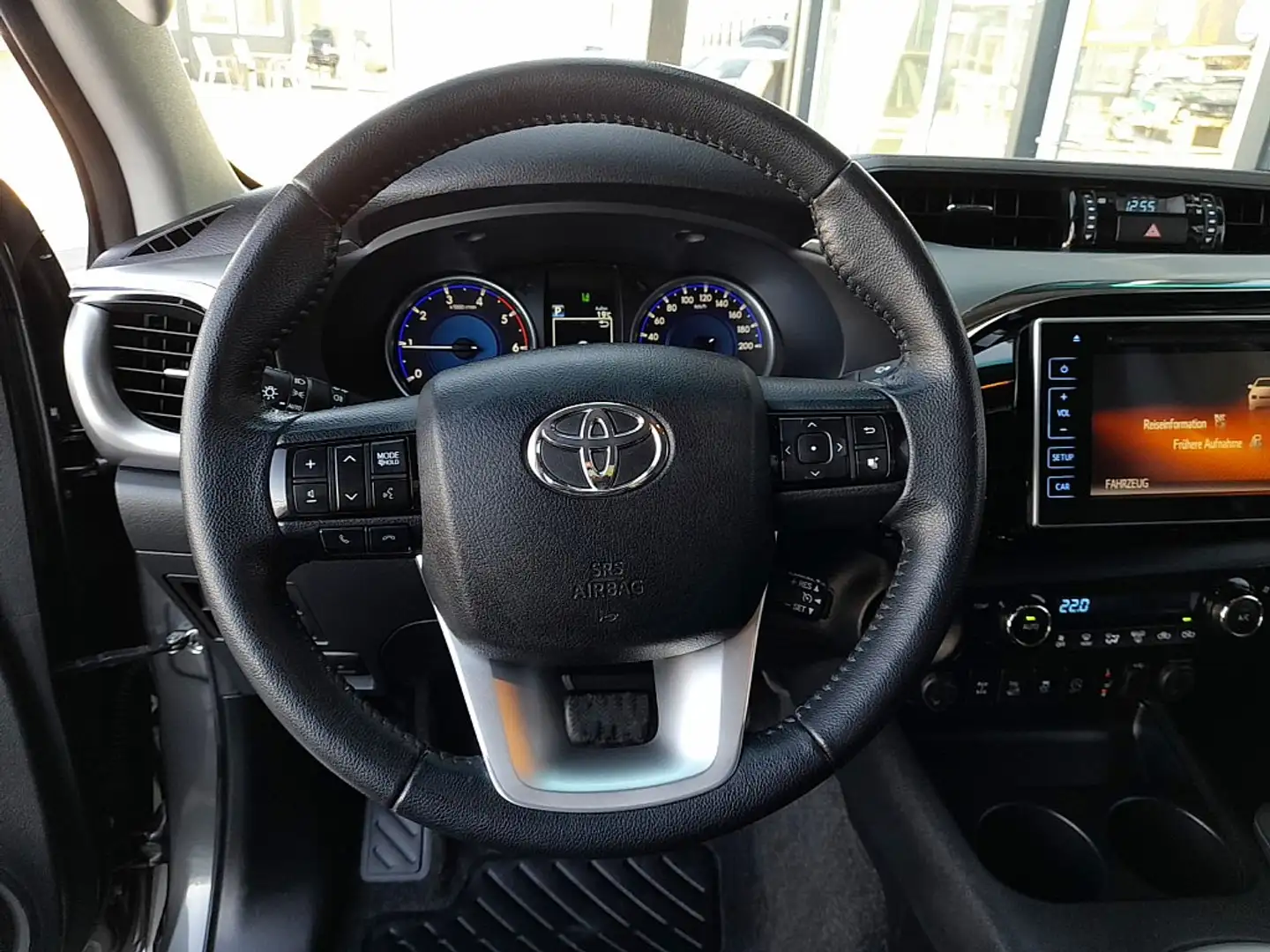 Vehicle image, number 9