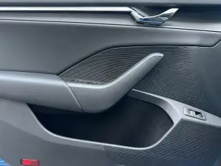 Vehicle image thumbnail, number 16