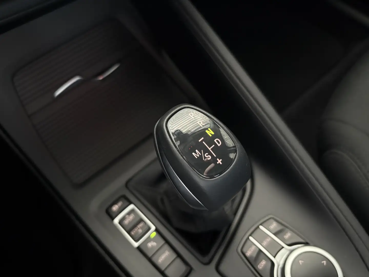 Vehicle image, number 17