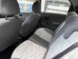 Vehicle image thumbnail, number 6