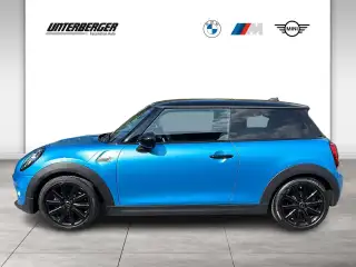 Vehicle image thumbnail, number 3