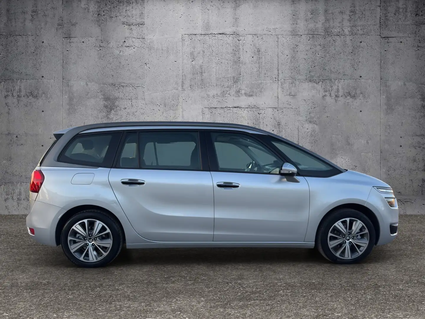 Vehicle image, number 7