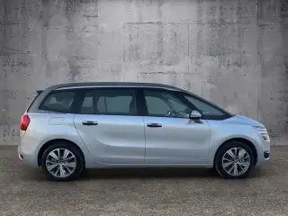 Vehicle image thumbnail, number 7