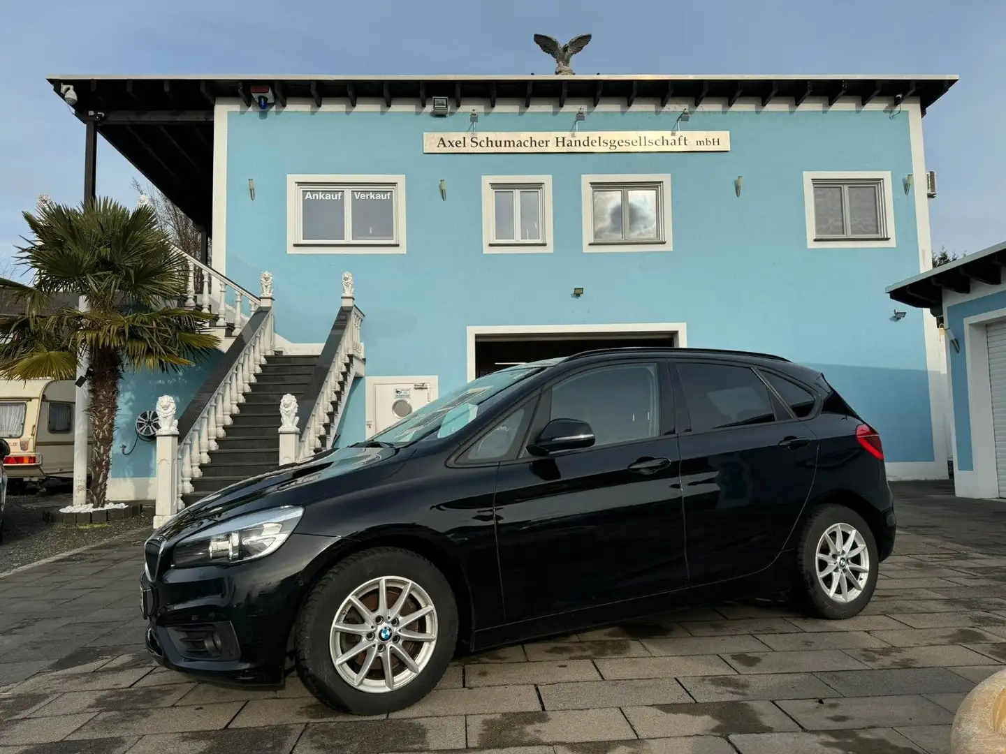 Vehicle image, number 1