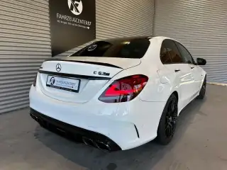 Vehicle image thumbnail, number 7