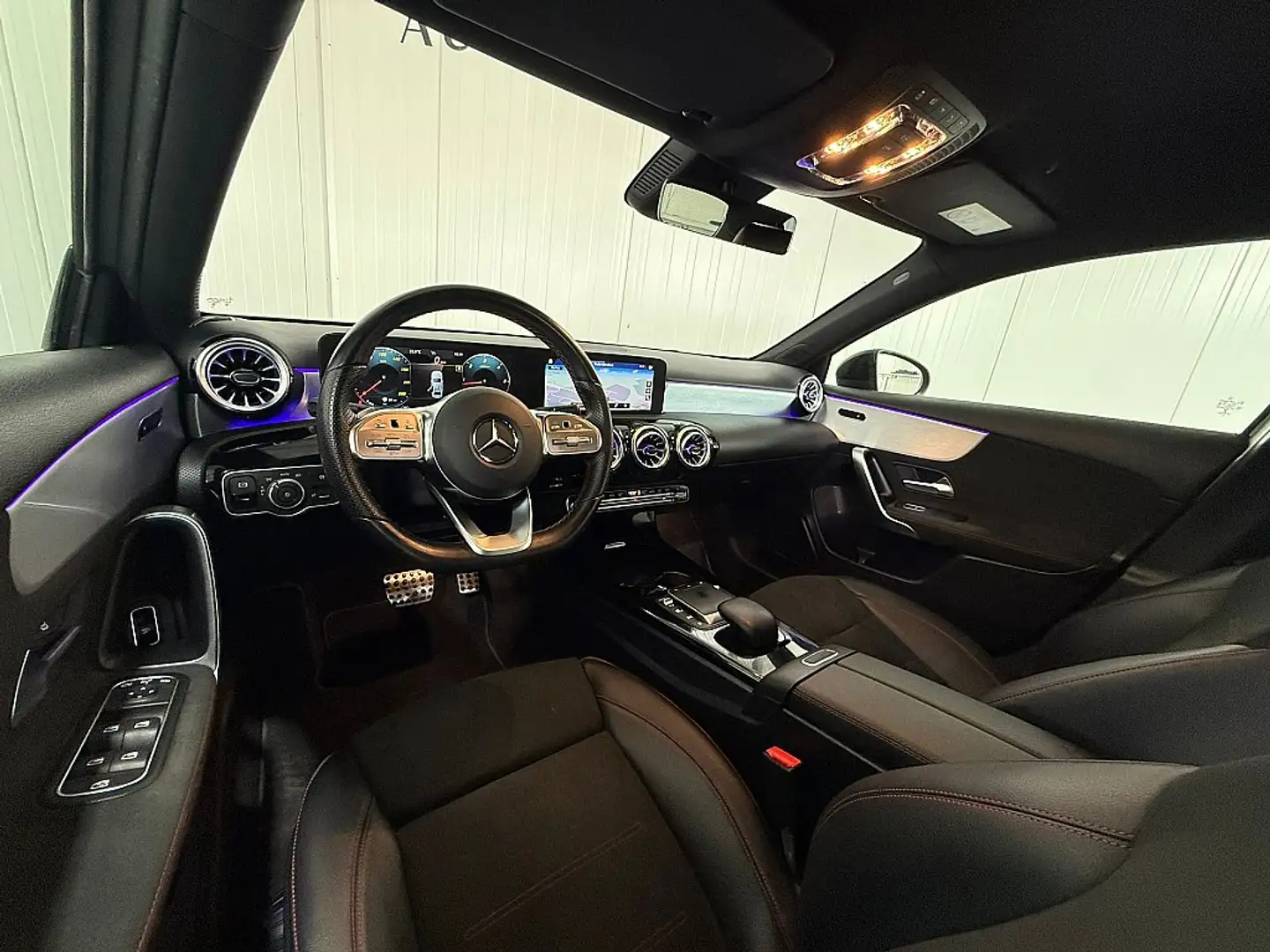 Vehicle image, number 9