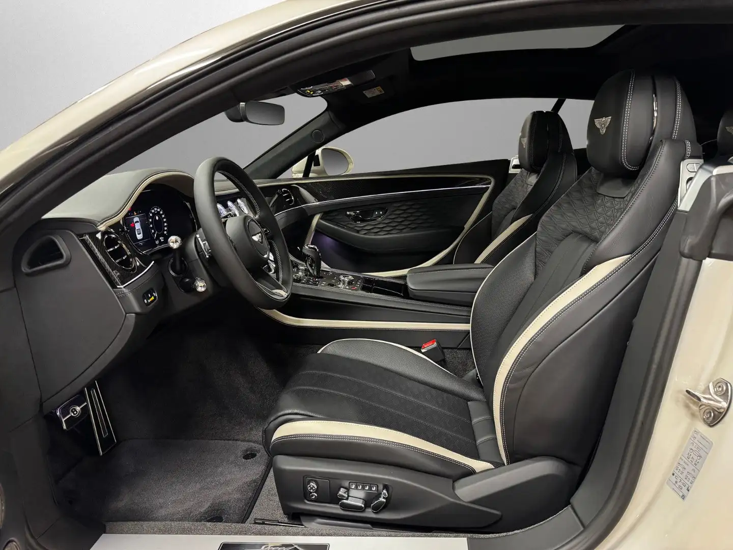 Vehicle image, number 9
