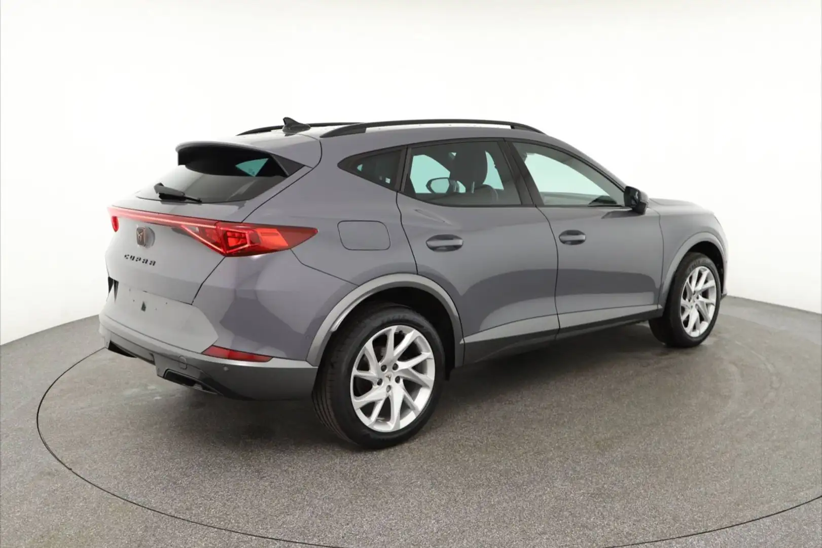Vehicle image, number 4