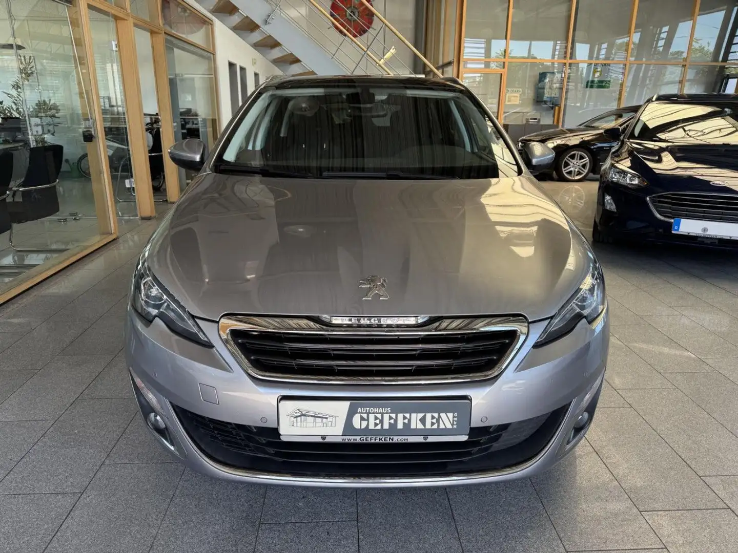 Vehicle image, number 3