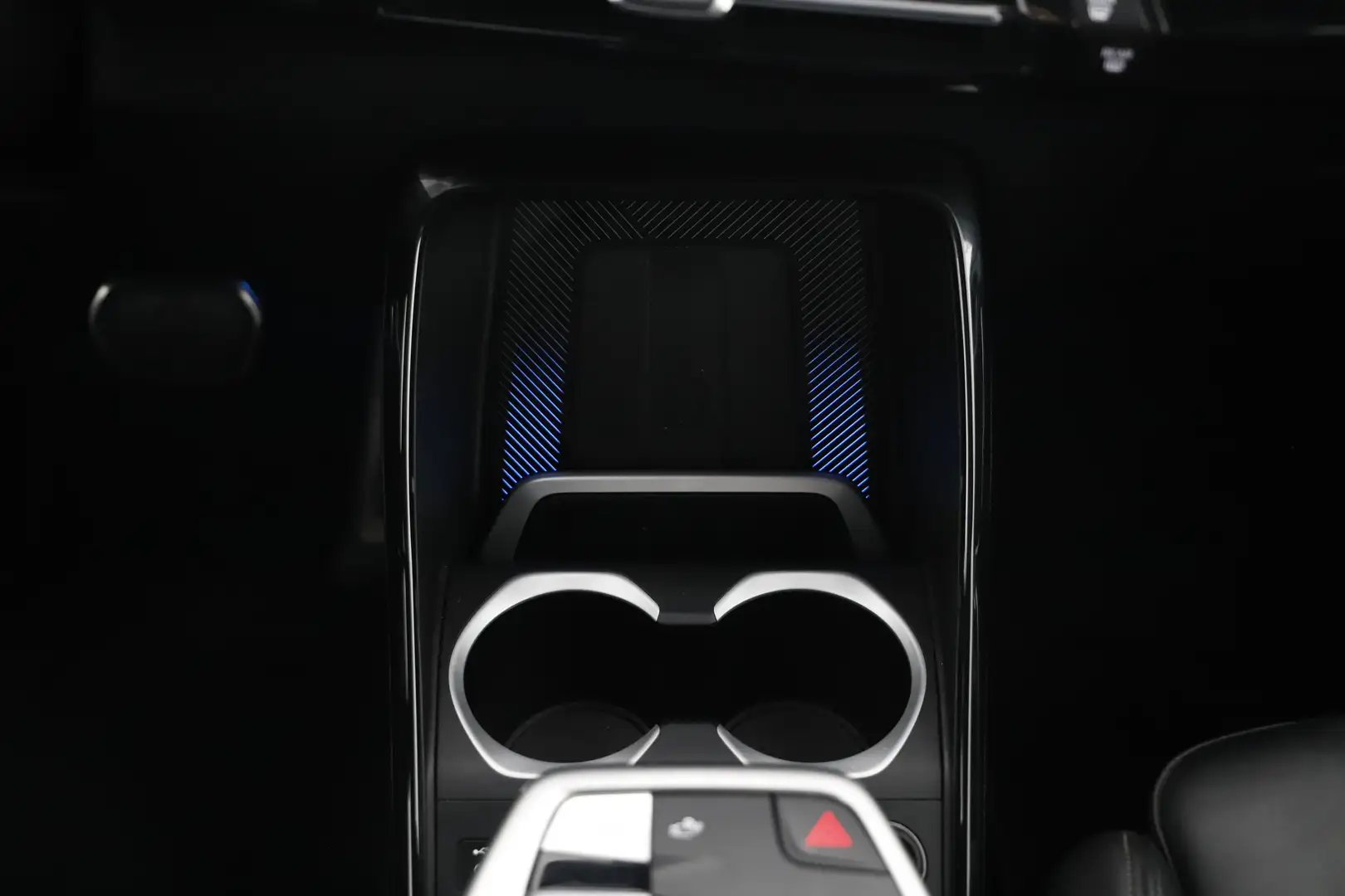 Vehicle image, number 13