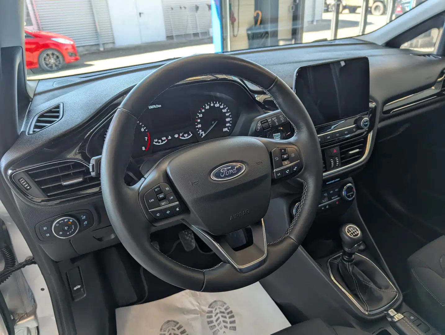Vehicle image, number 4