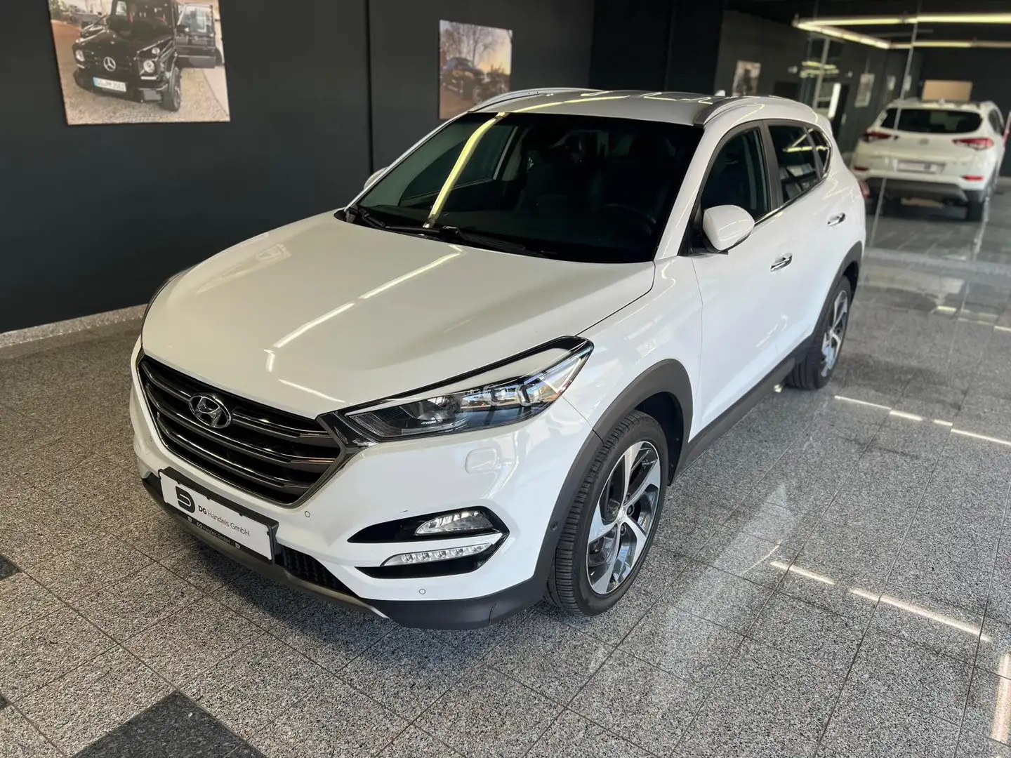 Vehicle image, number 3