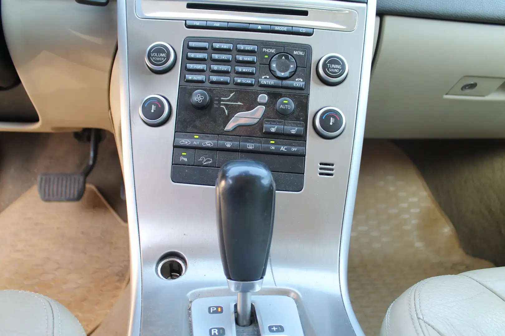 Vehicle image, number 15