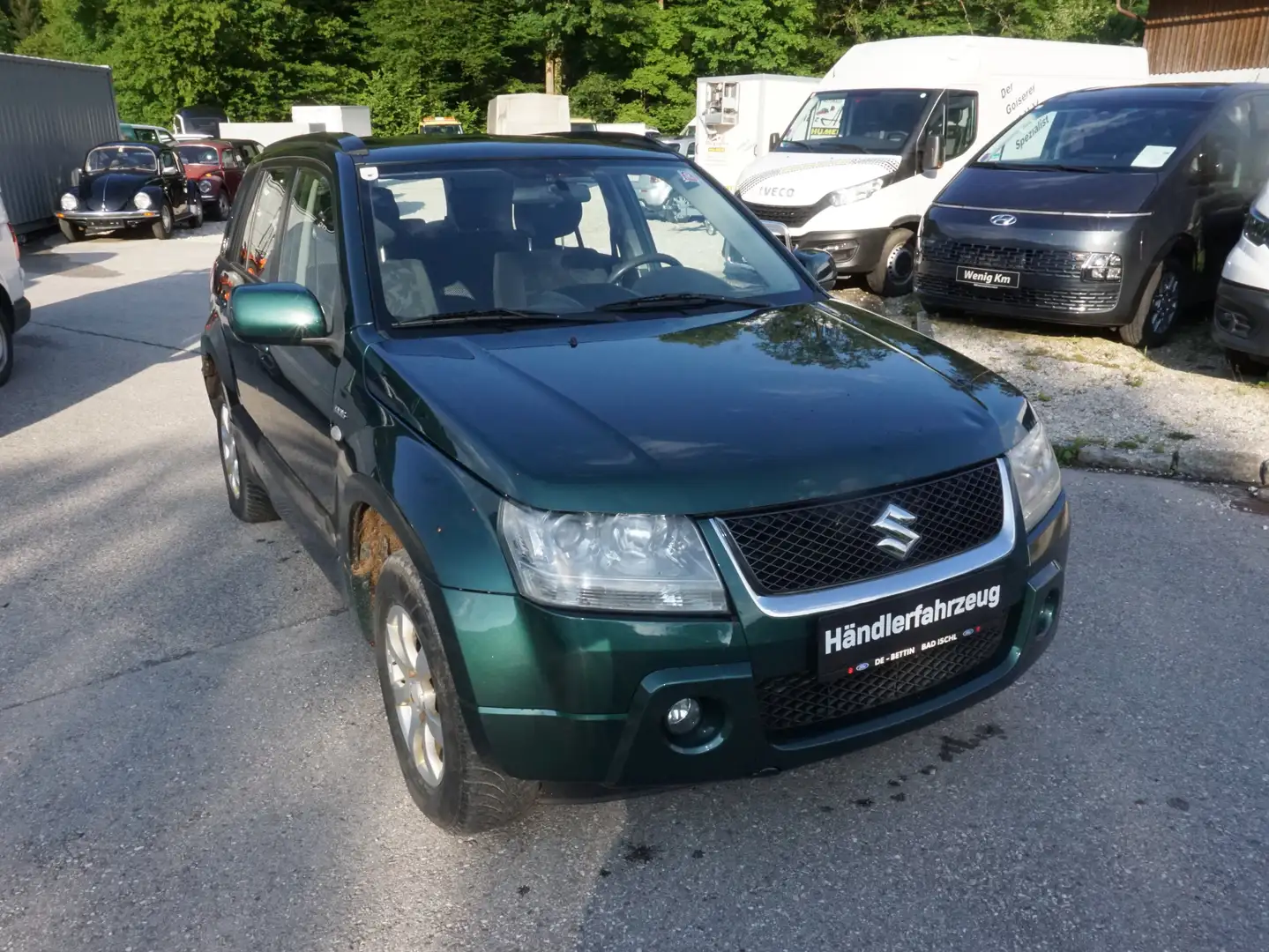Vehicle image, number 12