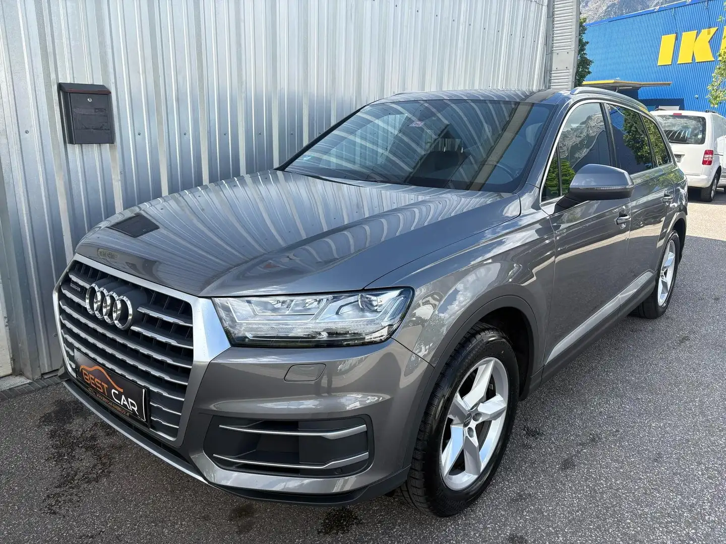 Vehicle image, number 1