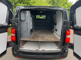 Vehicle image thumbnail, number 8