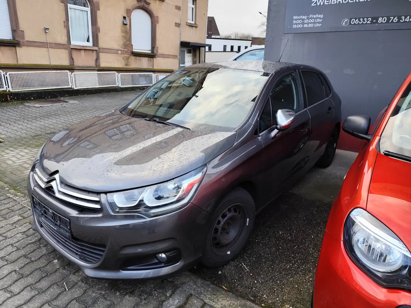 Vehicle image, number 2