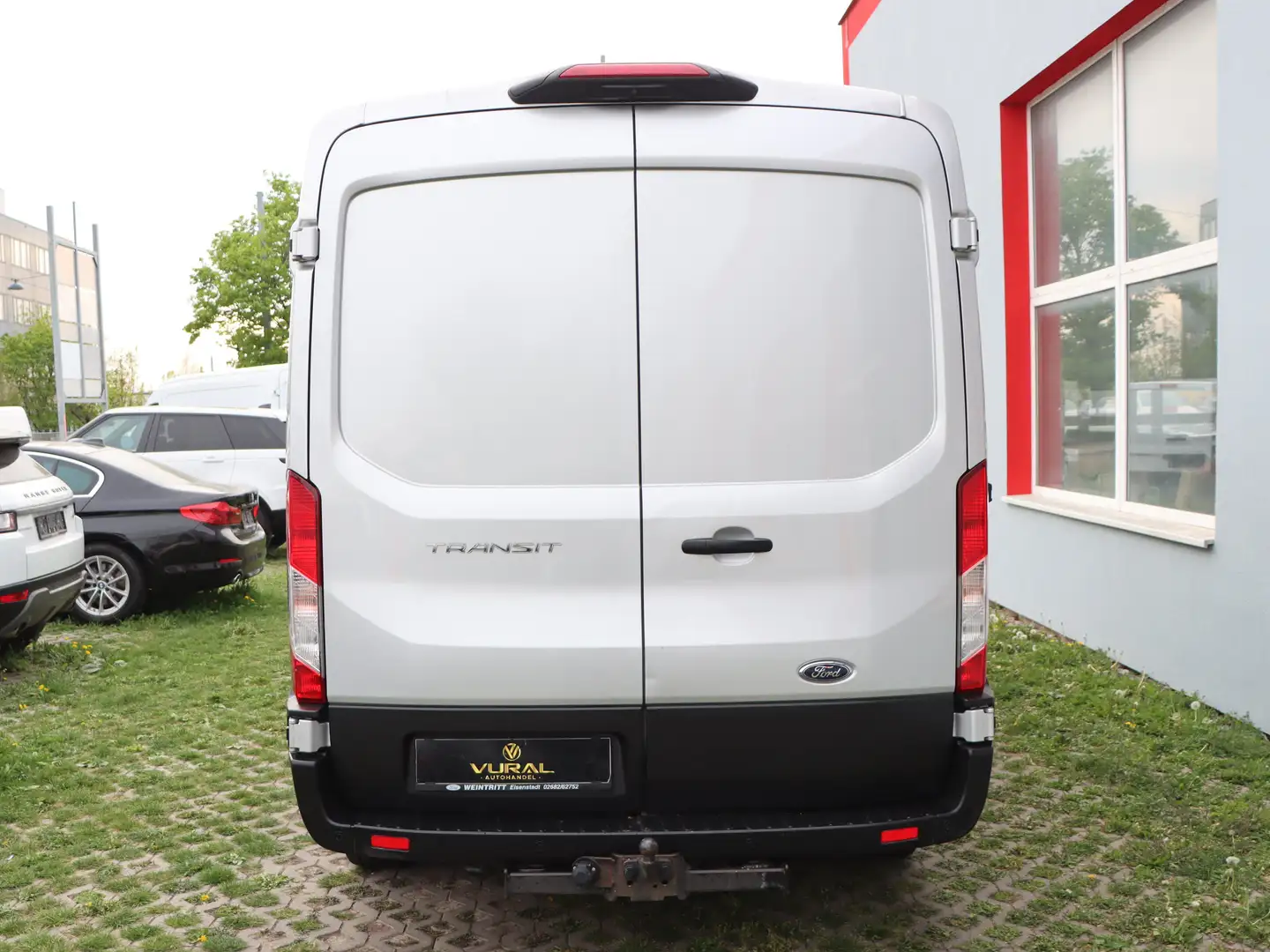 Vehicle image, number 6