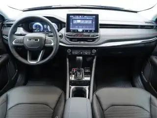 Vehicle image thumbnail, number 8
