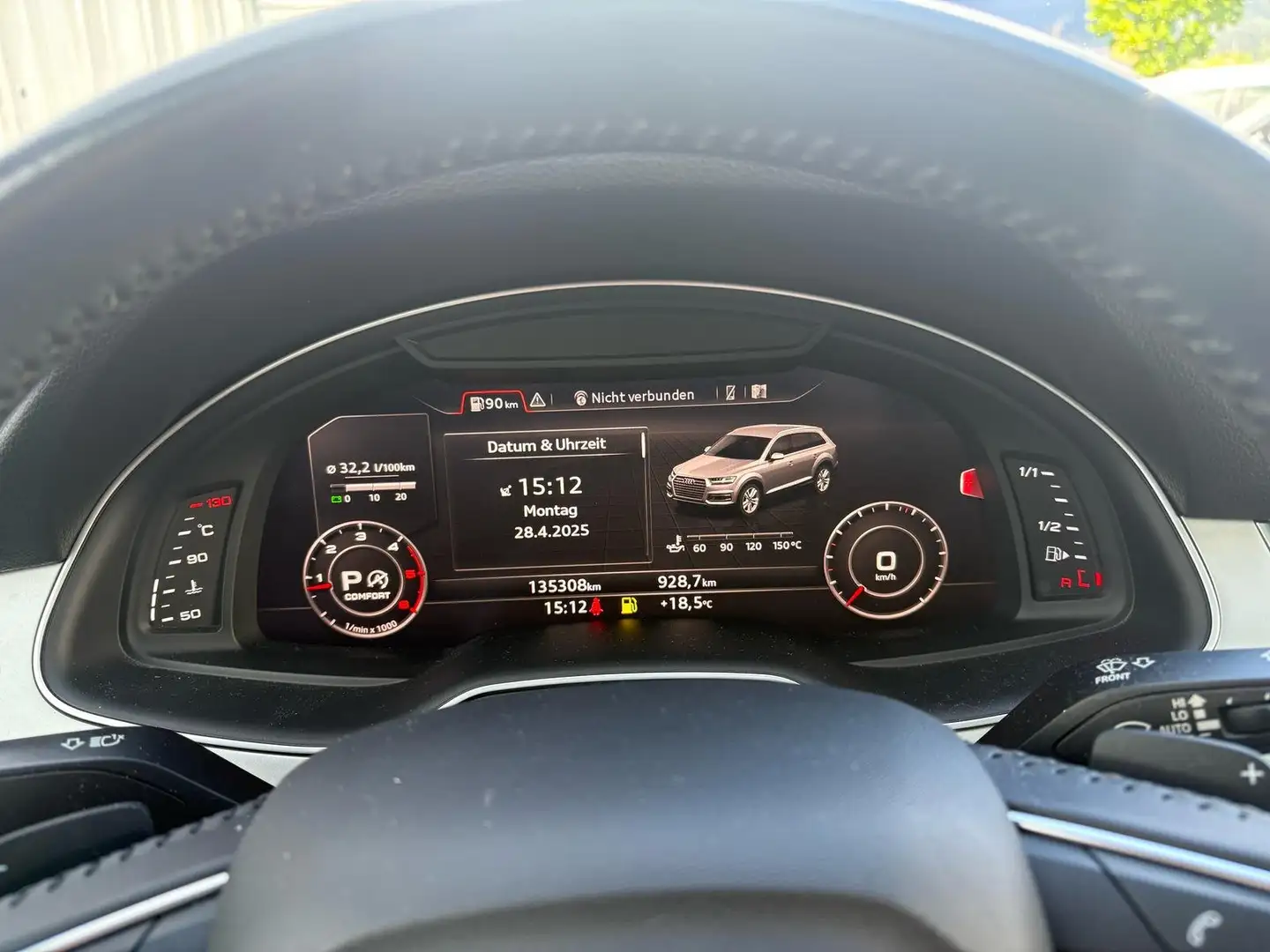 Vehicle image, number 9