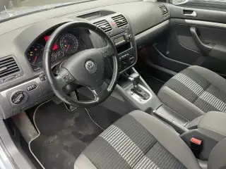 Vehicle image thumbnail, number 5