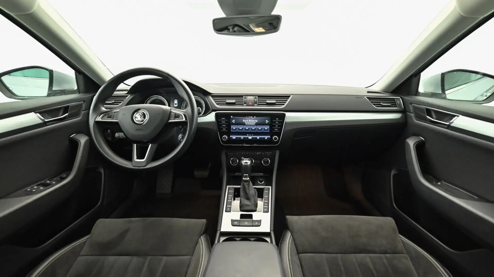 Vehicle image, number 15