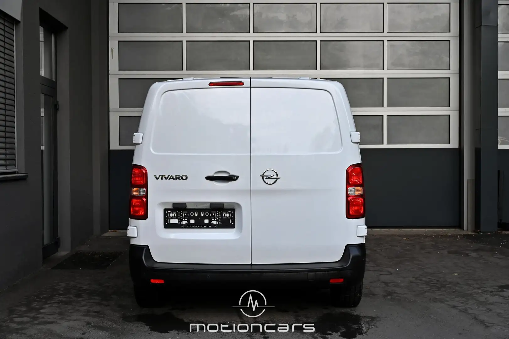 Vehicle image, number 4