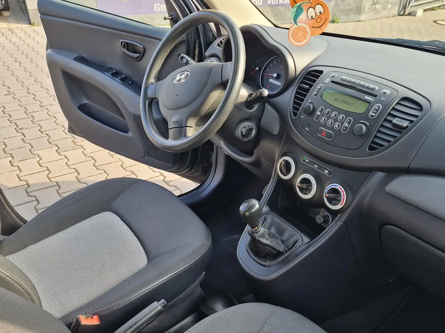 Vehicle image, number 13