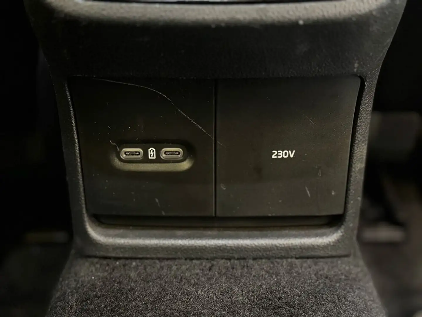 Vehicle image, number 35