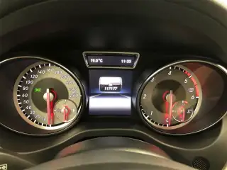 Vehicle image thumbnail, number 4