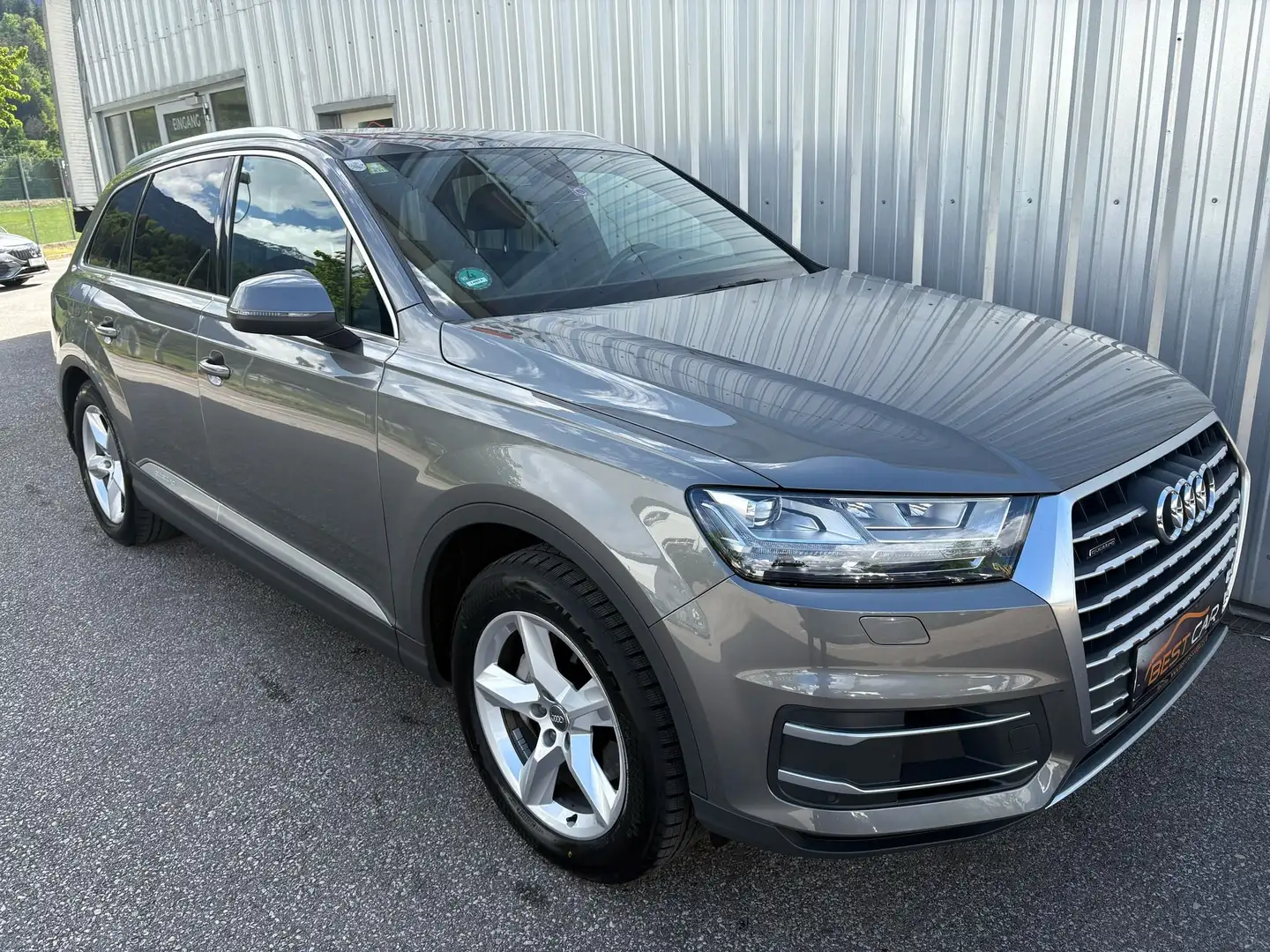 Vehicle image, number 3
